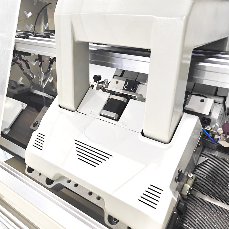 Computerized Flat Knitting Machine details