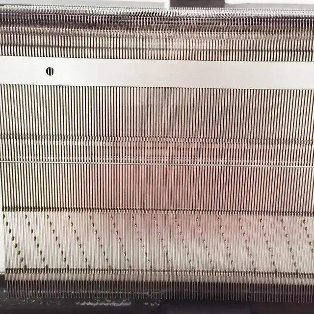 Simple-Double-System-Hat-Knitting-Machine-Detail-Drawing-640-640 (2)