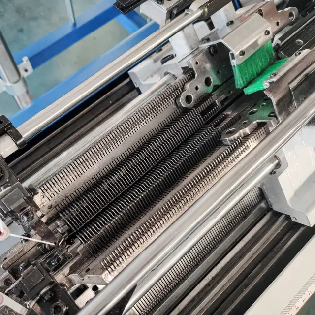 Glove-Knitting-Machine-Detail-Drawing-640-640 (4)