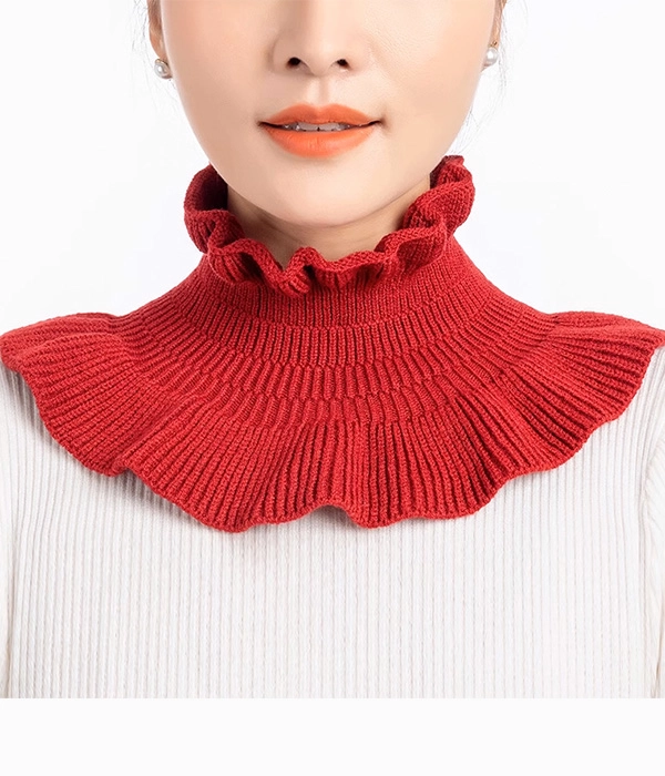 Lady-s-collar-is-knitted-by-Changhua-Collar-Knitting-Machine