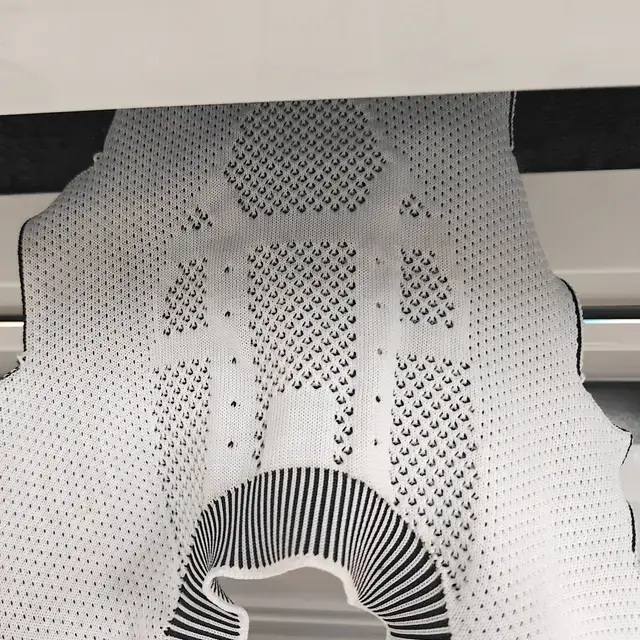 Shoe-Upper-Flat-Knitting-Machine-Detail-Drawing-640-640 (2)